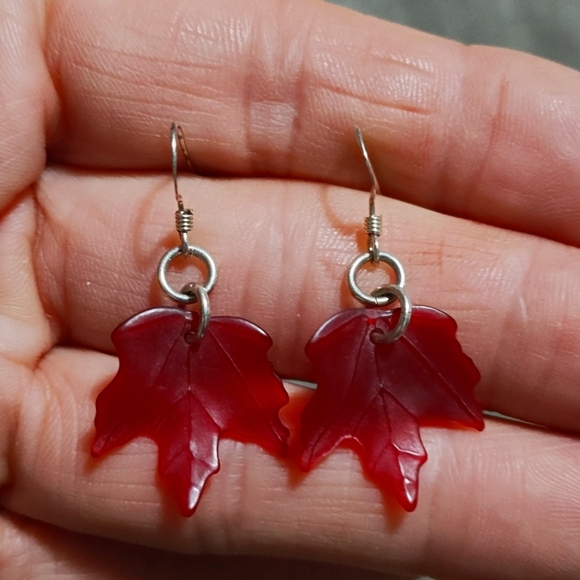 DARK RUBY RESIN MAPLE LEAVES .925 HOOK DROP DANGLE 1.5" EARRINGS - Picture 2 of 9